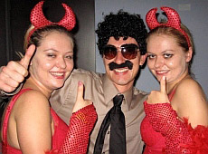 Дочки Лазаренка люблять тусовки і позують у бікіні. ФОТО