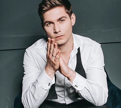 Остапчук розказав, як поділив майно та гроші з ексдружиною: Вважаю, що це благородно