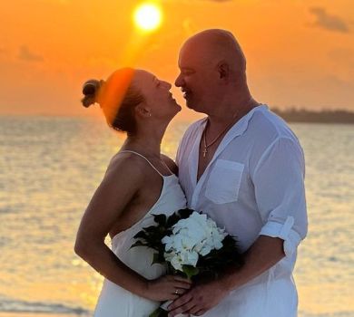 Дружина Кошового на Мальдівах похвалилася тілом у бікіні. ФОТО 