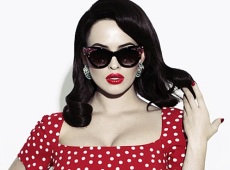 Астаф’єва у перуці показала Діту фон Тіз. ФОТО 