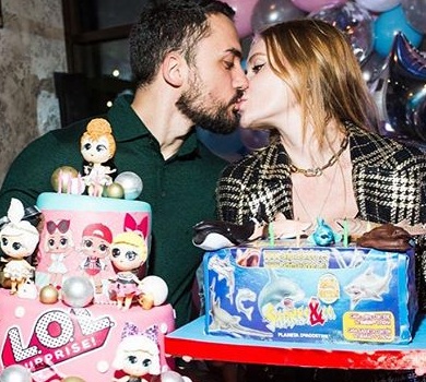 НеАнгел Слава пояснила поцілунок в губи з ексчоловіком