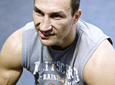 Кличко говорить до Дусі лише російською та обіцяє пустити в бокс