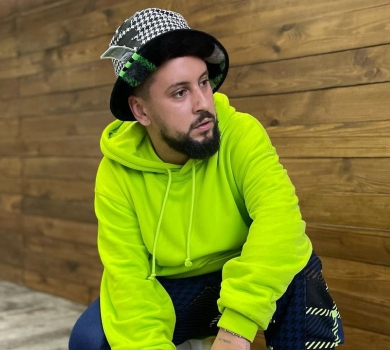 Мусив переступати через своє чоловіче его: Monatik пояснив, чому після 24-го лютого залишився за кордоном