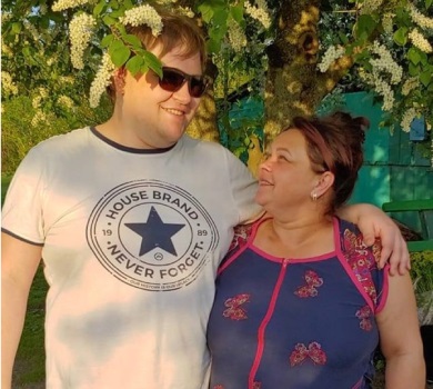 Голод, обстріли, побиття: переможець Голосу країни Ганзера повідомив, що його сестра вибралася з російського полону