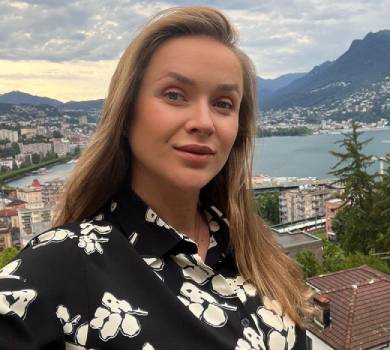 Світоліна з чоловіком і 5-місячною дочкою замилували сімейним фото на тлі пальм