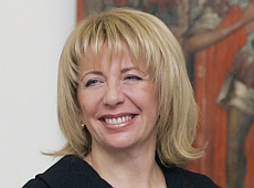 Катерина Ющенко заблищала перлами і діамантами