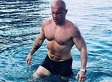 Радник Авакова Кива показав сідниці коханки та себе без трусів. ФОТО