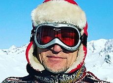 Лижник Скрипка оголився на тлі засніжених Альп. ФОТО