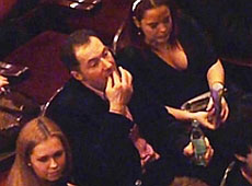 Рудьковський милувався Волочковою у товаристві двох мадам. ФОТО