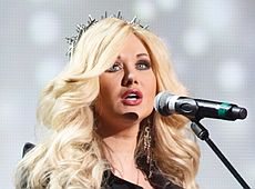 Людина року: президент Болгарії, Бужинська з колючками та Захур під колір Камалії