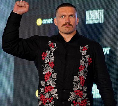 Усик у вишиванці з калиною повідомив, коли піде в президенти. ВІДЕО 