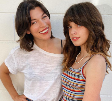 Мамина бунтарка: 15-річна донька Йовович з ірокезом покрасувалася у глянці. ФОТО