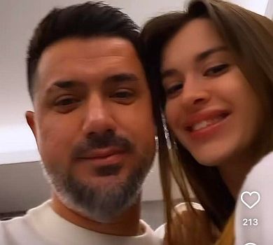 Екс Лорак поцілунком із коханою повідомив, що він знову в Україні. ВІДЕО