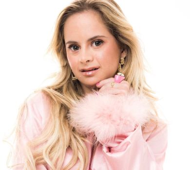 Модель із синдромом Дауна вперше стала обличчям Victoria's Secret. ФОТО