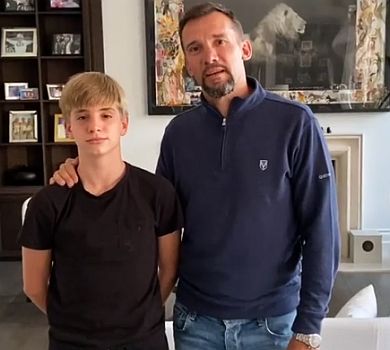 Шевченко з 13-річним сином повторили трюк першої ракетки світу Джоковича. ВІДЕО 