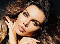 Седокова випнула попу в обіймах екс-учасника Грибов 