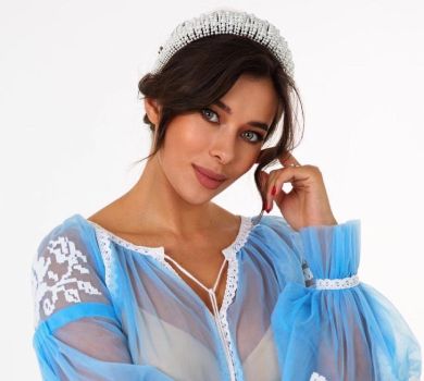 Міс Неплях підтримала Україну своїм фото на Хрещатику