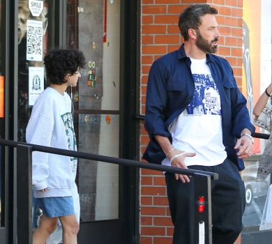 Справжній супергерой: Аффлек зводив на шопінг їхніх із Лопес дітей