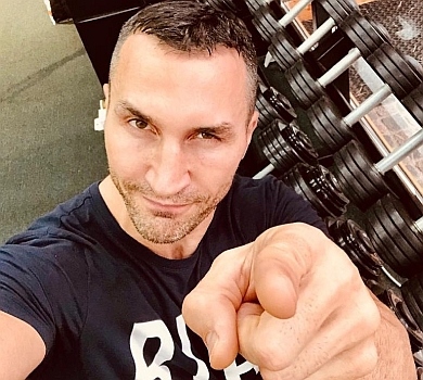 Споріднені не лише по крові: Кличко показав їхні з братом юні тіла на архівному ФОТО