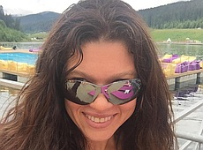 Руслана двічі омолодилася в озері заради лісів. ВІДЕО