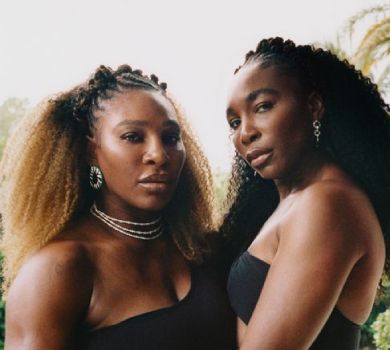 Серена Вільямс з сестрою знялися у купальниках для російського глянцю. ФОТО