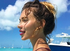 Як Тодоренко на Багамах зі свинями хлюпалася. ФОТО