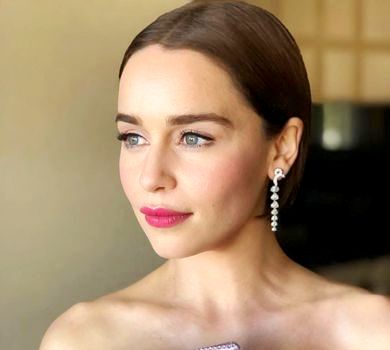 Емілія Кларк розповіла про крововилив та операції на мозку: Я просила дати мені померти