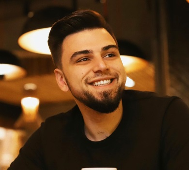 Не соромно!: Пустовіт відповів на хейт через рекламу лазерної епіляції