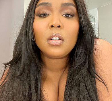 На 110% ще те стерво: Lizzo у спідньому покрутила голими сідницями. Гіпнотичне ВІДЕО