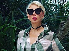 Вольнова показала, як у купальнику бігає вздовж океану на Балі. ВІДЕО