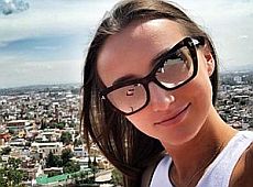 Різатдінова у величезному сомбреро посвітила голим пресом у Мексиці. ФОТО