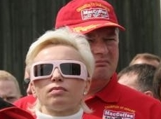 Маргарита Червоненко: Женя поднял на меня руку