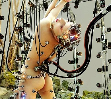 Це не порнографія: Lady Gaga у глянці стала голодупим роботом