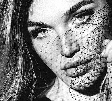 Добкіна у чорному боді показала тіло, якого досі не мала