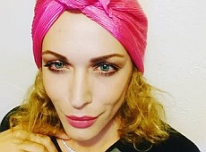 Монро показала, як їй колють ботокс. ФОТО