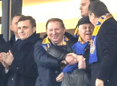 Як Янукович, Фірташ і Ахметов перемозі України над Францією раділи 