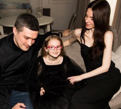 Міністр Федоров замилував мережу цілунком з дружиною на випускному доньки. ФОТО