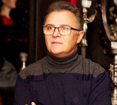 Експродюсер Лорак показав, що залишилося від його будинку після попадання снаряду