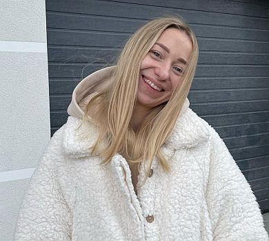 Я в шоці: Репяхова вперше побачила себе з новим носом. ФОТО