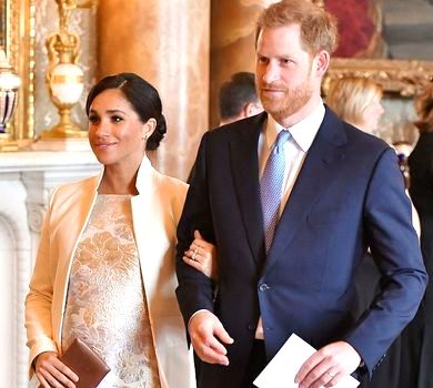 Маркл у квітки та м'ятна Міддлтон стрілися у Букінгемському палаці