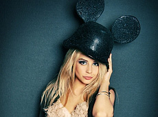 Кароль ледь не завалила головну ялинку