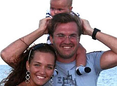 Пономарьов усиновлювати не хоче: якщо Бог дає своє, навіщо брати чуже