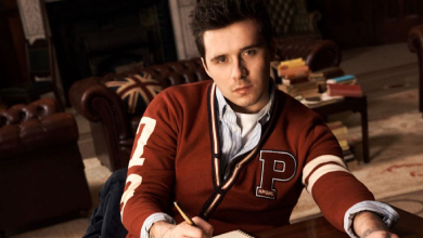 Син Бекхемів у стильному луці вдерся до чужого будинку. ВІДЕО