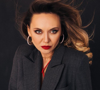 Саліванчук поцілувалася з депутатом заради ФОТО