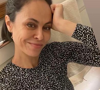 Ексдружина Кличка помилувалася дорослими синами коло різдвяної ялинки