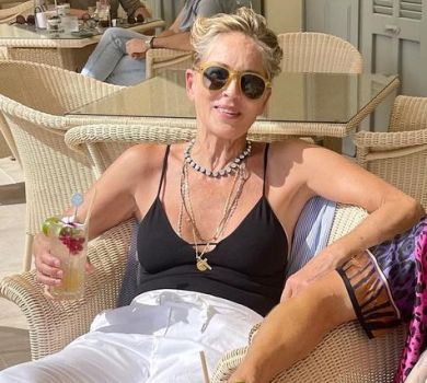 64-річна Стоун показала недосконалу себе в хижому бікіні. ФОТО