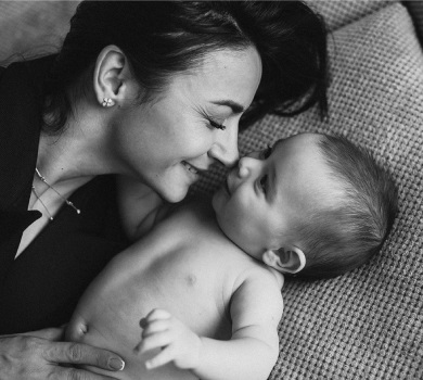Гвоздьова у День захисту дітей показала ніжні фото з сином і донькою
