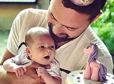 Телеведучий Мірошниченко замилував мережу своєю 1-місячною Мією