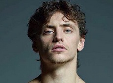 Танцівник Полунін: Про щастя, роздоріжжя та дівчину в дзеркалі