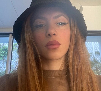 Дякую тим, хто витирав мої сльози: Шакіра написала прощальний допис та відлетіла до США